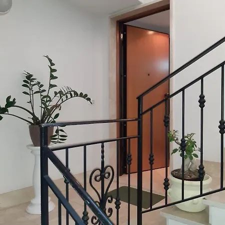 Marina 5 Apartment